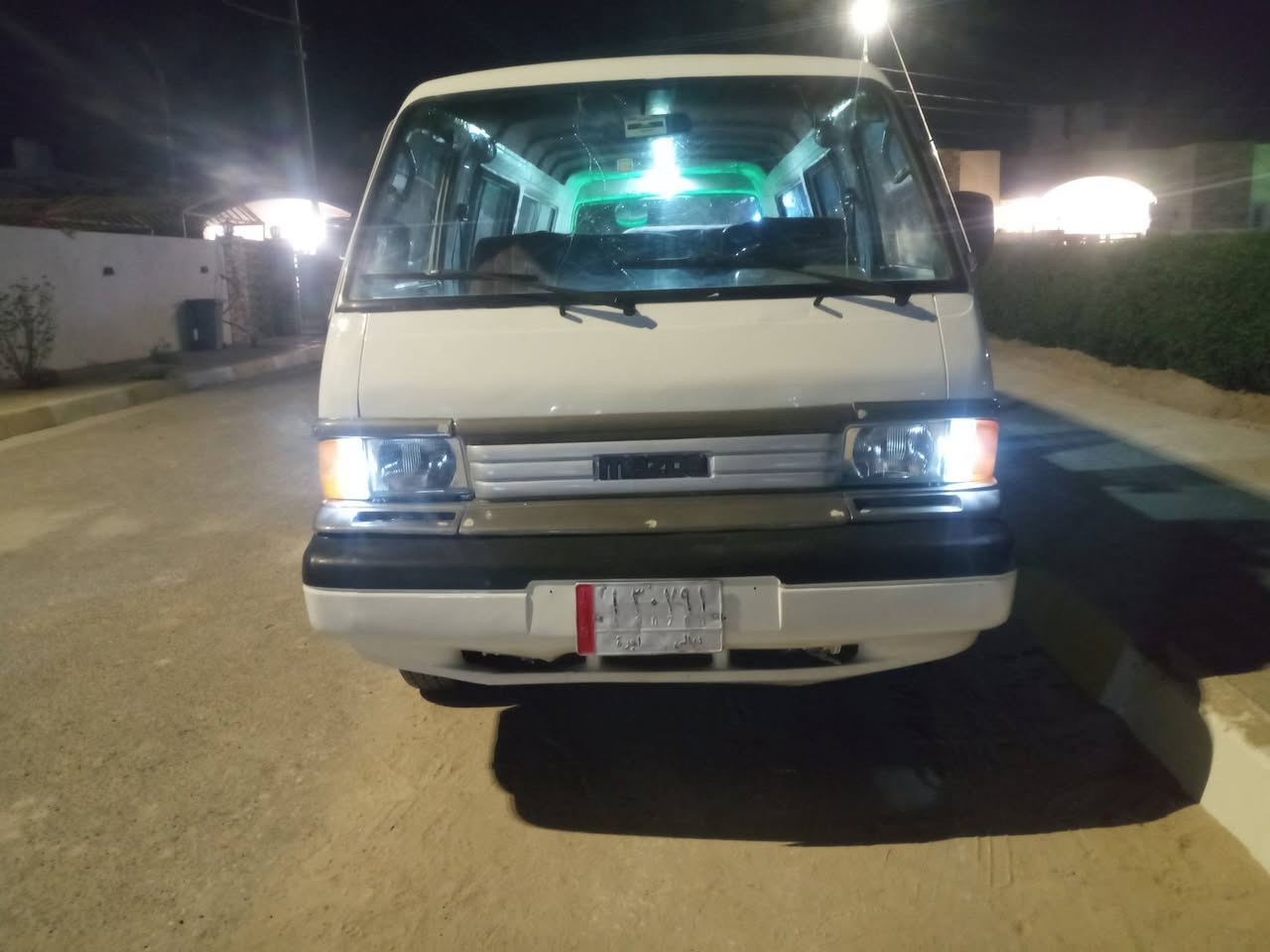 صور جديده للسياره نضيفه وجديده كلش حلوه
