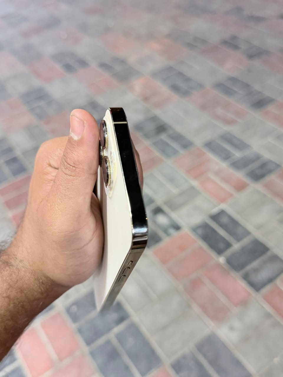 13pro max
شرق اوسط ماسترAA

بدون تصليح وتبديل مكفول 

نظافة 100‎%‎اي شخط او ملاحظة مابي

بطارية 80

***********
