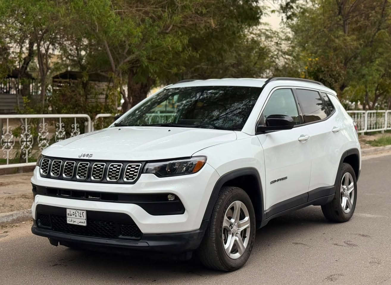 JEEP COMPASS 2025
جيب كومباس
موديل 2025

حادث بنيد فقط سطحي بدون دواخل بدون شواصي محرك 4 سلندر 2000 تيربو

فور ويل

كاميرا

، شاشة كبيرة

لايتات زينون ليد بك لايت ليد

شحن واير ليس

، تحكمات ستيرن جهتين ، سايد بريك بصمة

، تبريد وتدفئة قطعتين امامي وخلفي 

رادارات امامي وجانبي مع نقطة عمياء 

مثبت سرعة ذكي تفاعلي 

، نظام تحديد مسار ، 

اوتو ستوب توقف تلقائي ، 

بصمة أبواب
سياره بدون رقم تترقم جميع المحافظات
السعر 145$ ورقة

للاستفسار
***********
