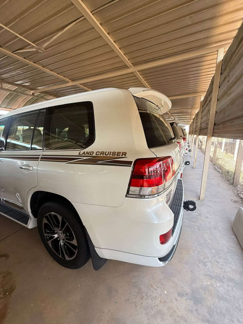 2021 بريم ماشيه 141km سونار موجود بابل معرض الخير
***********

نص مكتوب في الصور:
- Services BABIL CAR الاسم وسام نوع السيارة لاندكروز الموديل 2021 رقم السيارة 55453 بغداد الوقت 11:25 صباحا تاريخ الفحص 2026 / 7 / 19 فحص المحرك والكير المحرك والكير في حالة سليمة التقرير النهائي توجد بعض الرصعات في السيارة وملاحظات وتكحيلات في الدعاميات والدوسات ورصعات في القمارة ملاحظة : نخلي مسؤوليتنا عند انتهاء الفحص وتسليم التقرير الى الزبون العنوان : بابل طريق حلة نجف قرب معارض السيارات مجاور محطة وقود باب الامير *********** ***********