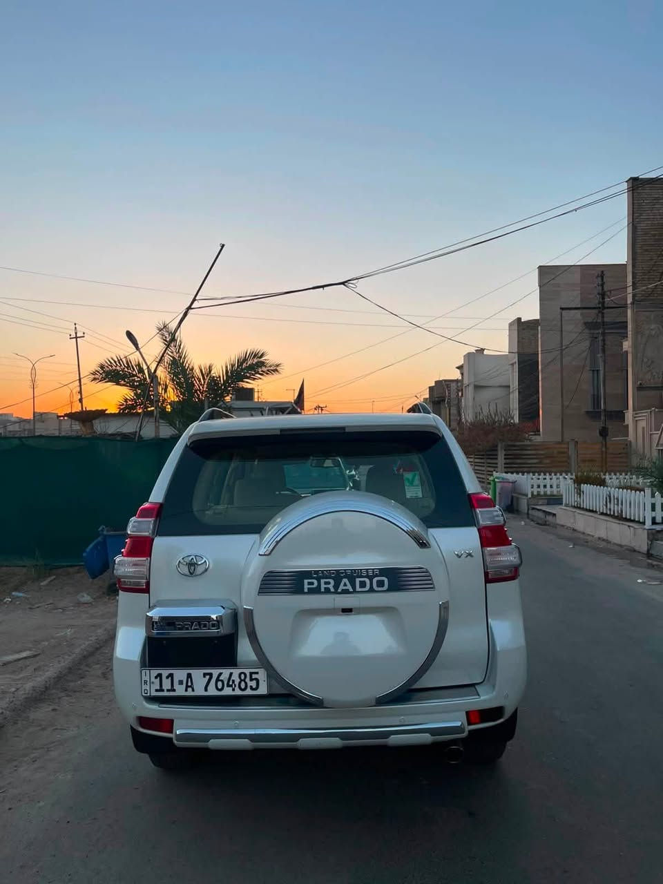 السلام عليكم برادو ٦ سلندر    موديل ١٤ VX  فول ١/١ عداد المسافة ١٢٠ حقيقي نص جاملغ خلفي صبغ لمعرفة المزيد اتصال على ***********
