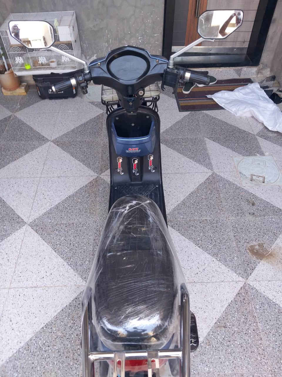 دراجه للبيع
نظيفة ما مبدل شي بيها
السعر (250) وبيها مجال
للتواصل ***********
