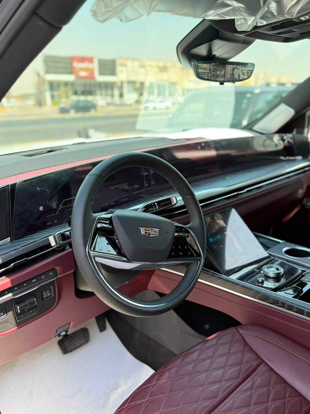 🔥 كاديلاك ESCALADE 2025 — فخامة وهيبة بكل تفاصيلها 🔥

⚜️ فول سبورت
🔴 داخلية أحمر فاخرة
⚡ بيبان كهربائي
0️⃣ زيرو كيلومتر
🛡️ ضمان شركة المنصور

✨ سيارة تجمع القوة والفخامة والتكنولوجيا بأعلى مستوى.

🏢 متوفرة حالياً داخل شركة الخليج لتجارة السيارات
📍 العنوان: معارض القبلة – قرب مجسر القبلة
🔄 متوفر بيع وشراء ومراوس

📞 للاستفسار:
***********

🔥 لا تفوّت الفرصة… الإسكاليد غير! 🔥
