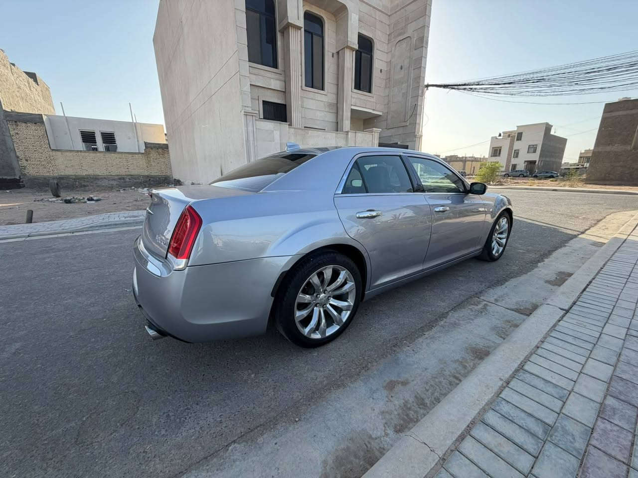 كرايسلر أوباما 2015 سنويه جديده تحويل ثاني يوم حادث بنقد وچاملغ وچاملغ خلفي كلير من امريكا جاهزه السياره تبريد حداده جاهزه السعر158$ مكانه كربلاء  الشراي  يتصل***********
