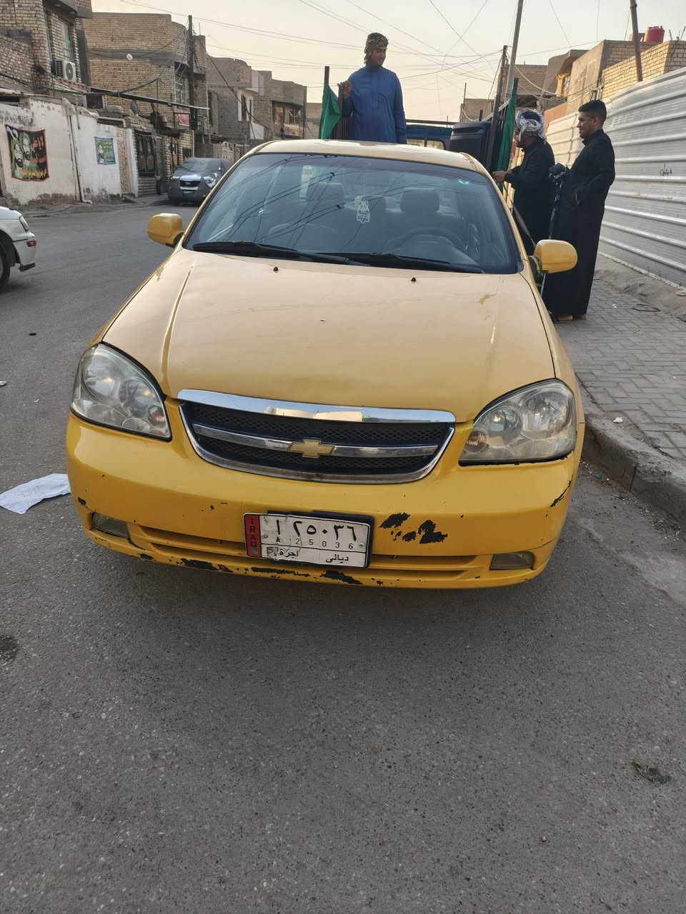 سلام عليكم من رخصت الدمن عندي فورنزه رقم ديالى صفره كامله الهيه ولهزه مديل 2008 كير مكينه تبريد صدر تايرات وياله كله جديد  بس يرادله سمكره شغلات بصيطه وصبغ شرط تحويل سعر 45 لعنوان بغداد رقمي***********
