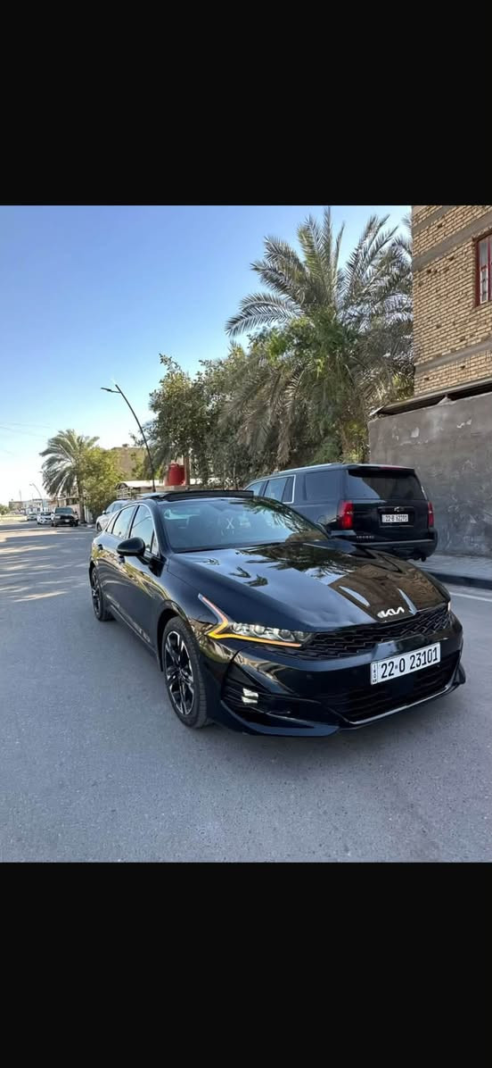 .ء GT_Line (K5)🚗
كي فايف وأرد امريكي 
(مديل 2024 رقم اربيل دولي )
حادث سيارة خلفي مبدل صندوك ( قبق جنطة )
 (+ بارد فقط باقي كفالة بدون أيرباك بجم وصفاح كبس )
            (سيارة فول ل فول أعله موصفات )
* المحرك: 1.6 لتر تيربو 4 سلندر
* القوة: 180 حصان
* العزم: 195 lb-ft
* القير: أوتوماتيك 8 سرعات 
* جنوط: 18 إنچ رياضية
* فتحة سقف: بانوراما
* مصابيح: LED أمامية + DR
* إضاءة خلفية: LED
* مرايات: سوداء مع إشارات LED
* واجهة GT-Line رياضية
* كشنات كهربائي + تدفئة 
* مقود رياضي 
* شاشـة وسطية 10.25 إنچ في التجهيزات الأعلى/الحزم
* شاحن لاسلكي 
* قيادة ذاتية + تحديد مسار + مود قيادة SPORT 
* أنظمة أمان ومساعدة للسائق
* السعر اب 157 وبيها مجال 
* العنوان البصرة الجنينة
* ***********
