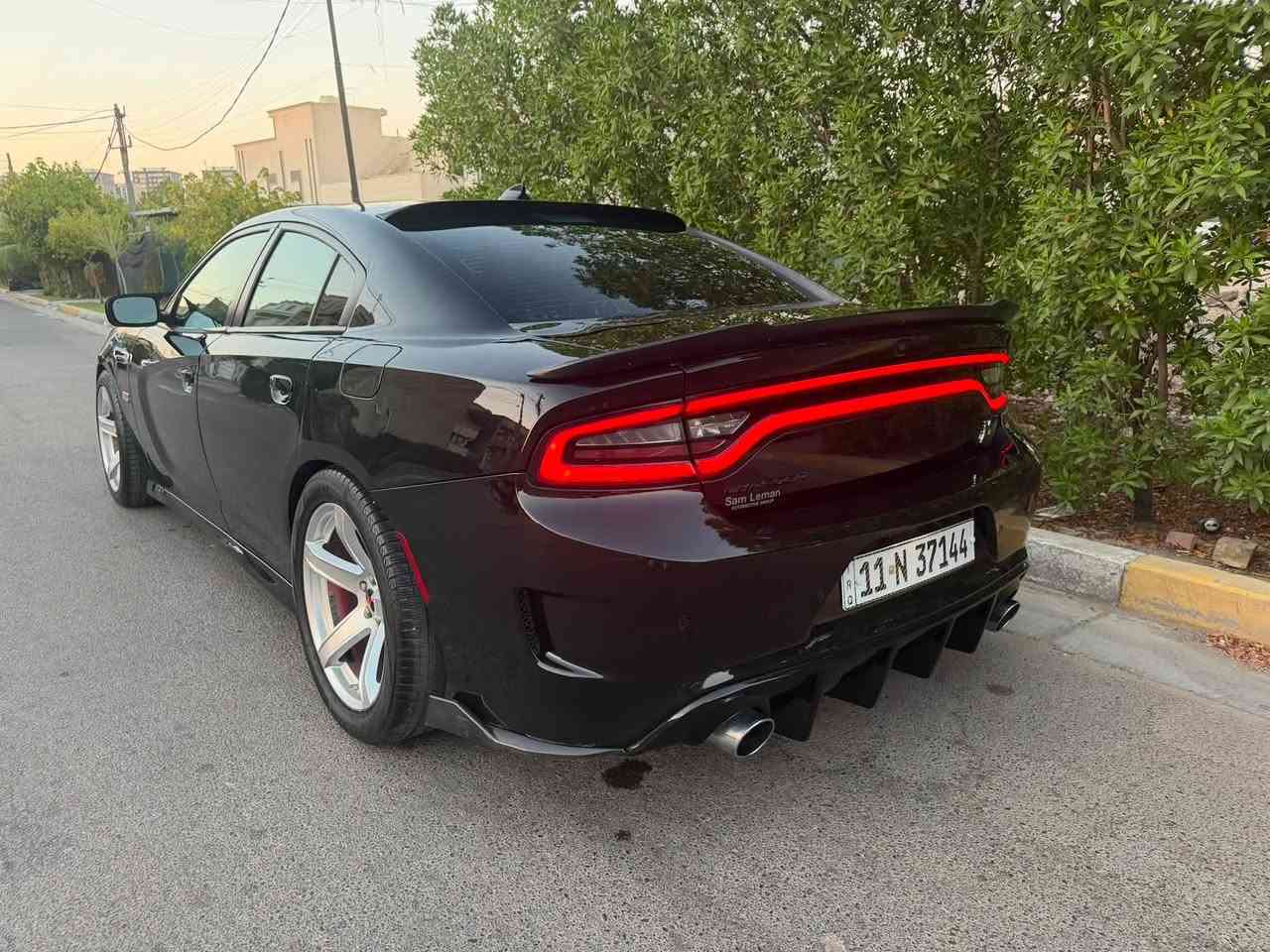 سلام عليكم
جارجر 2022 SRT للبيع 

مواصفات 

فول عدى الفتحه 

حادث 2 صبغ 1 كلير من امريكا 

ستوك بلادي بدون تزويدات على وضع الشركه حته حجر موجود 

رقم بغداد بسمي 

شرط المكينه كفاله  6400
 

كير كفاله تخم تاير جديد 

ويل نجمه 2 سايز خسفه قويه 

مكان بغداد الكرخ 

السعر 199 بيه مجال بسيط 

الاستفسار ***********
