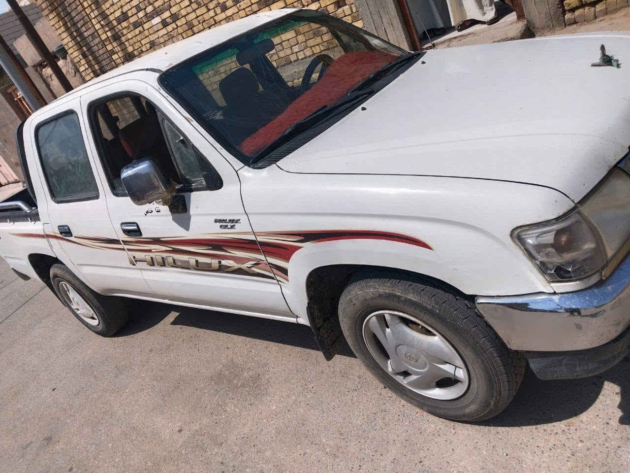 بيكم جمره 2005 للبيع محرك مامفتوح بيه برغي  تبديل بابين صفحه السايق والوراه رقم انگليزي ب اسمي للستفسار ***********
