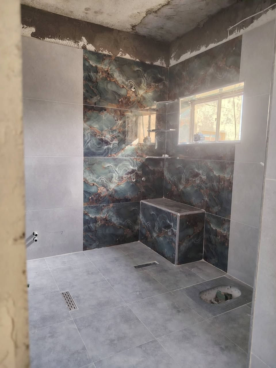 كادر سيراميك مصرى درجة اولى تسليم مهندس اجود متانه ب المواد والعمل ليزر  وقبان وشغل فول بحمدلله ***********
