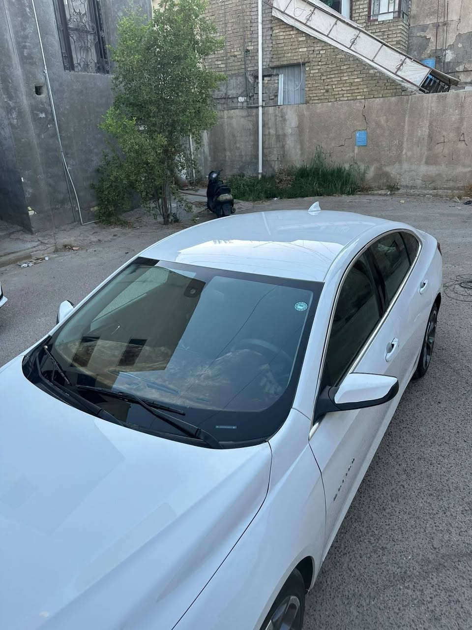 السلام عليكم موديل 22 حادث حافة البنيد فقط محرك كير بلادي اي نقص مابيه ب120وبيه مجال .مكاني بغداد ***********
