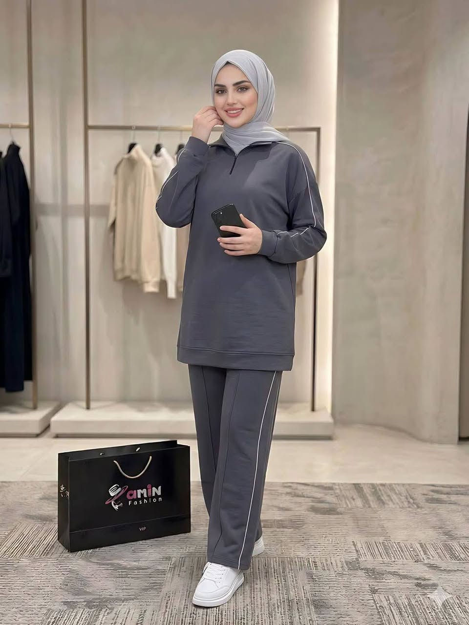 مساء الخير حياتي انتوا..عندي عروض بهل موديلات ..گلبي بالصور وشوفي الجمالات وبسعر كولش مناسب ..15 الف 
توصيل متوفر
