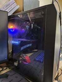 رقم التواصل 07838606084 سعر : مليون و 100 قابل للتفاوض  عندي هذا ال pc...