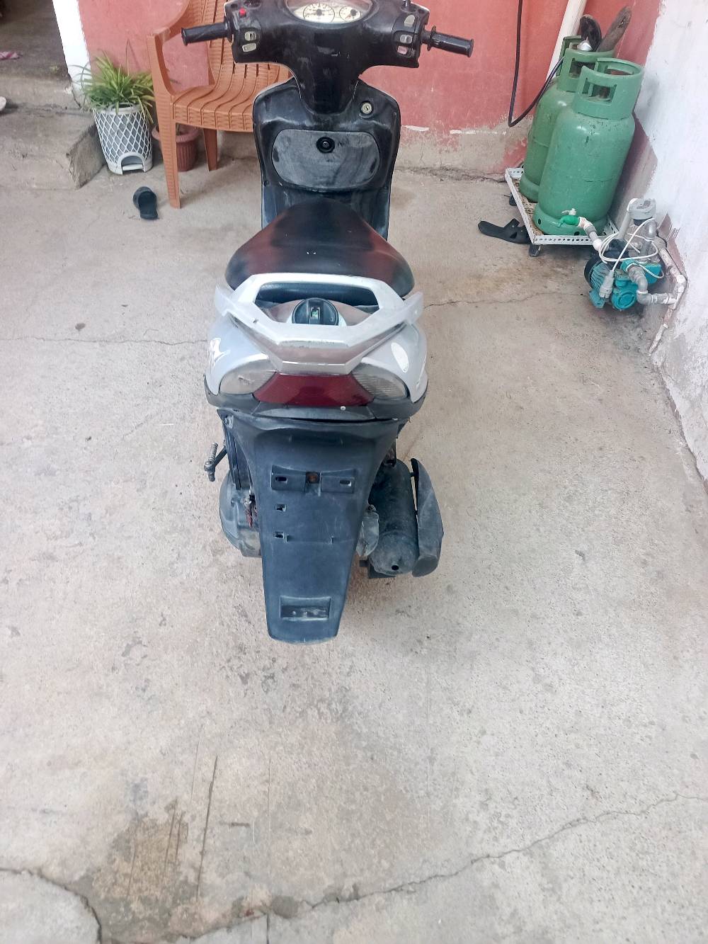 ماطور ماكس ثعلب نضيف محرك شرط شاصي شرط كهربائيات شغال كفرات شركة ختم واحد السعر 375 الف وبي مجال شي قليل 
مكاني برطلة 
للاستفسار الاتصال على الرقم 
***********
***********