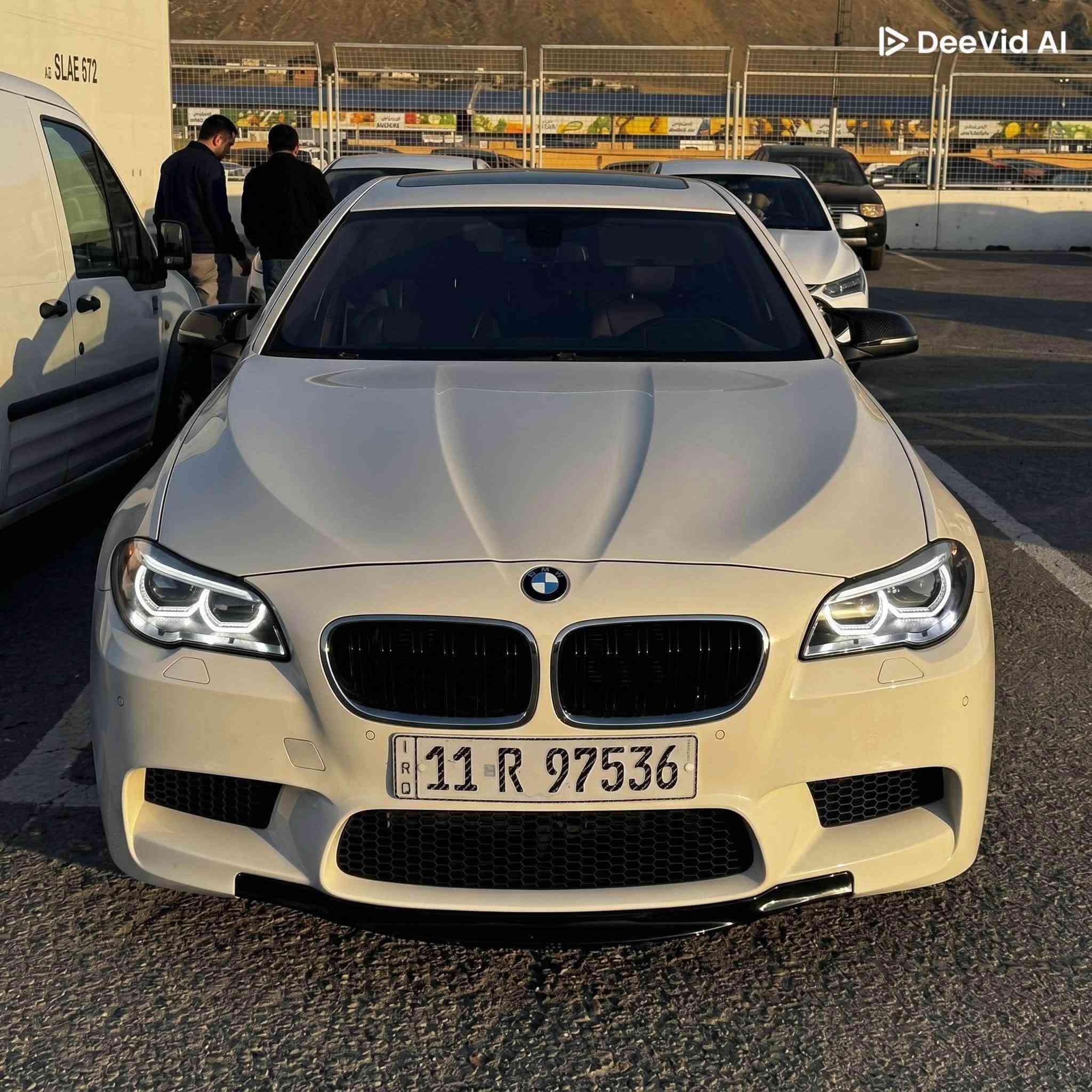 السلام عليكم 
حبايب لحيه اماميه f10 للبيع 
شفقه جامه خلفيه للبيع ايضا 
اعلى سعر يندفع بيهن ابيعهن 
مكاني حله 
***********

نص مكتوب في الصور:
- DeeVid AI