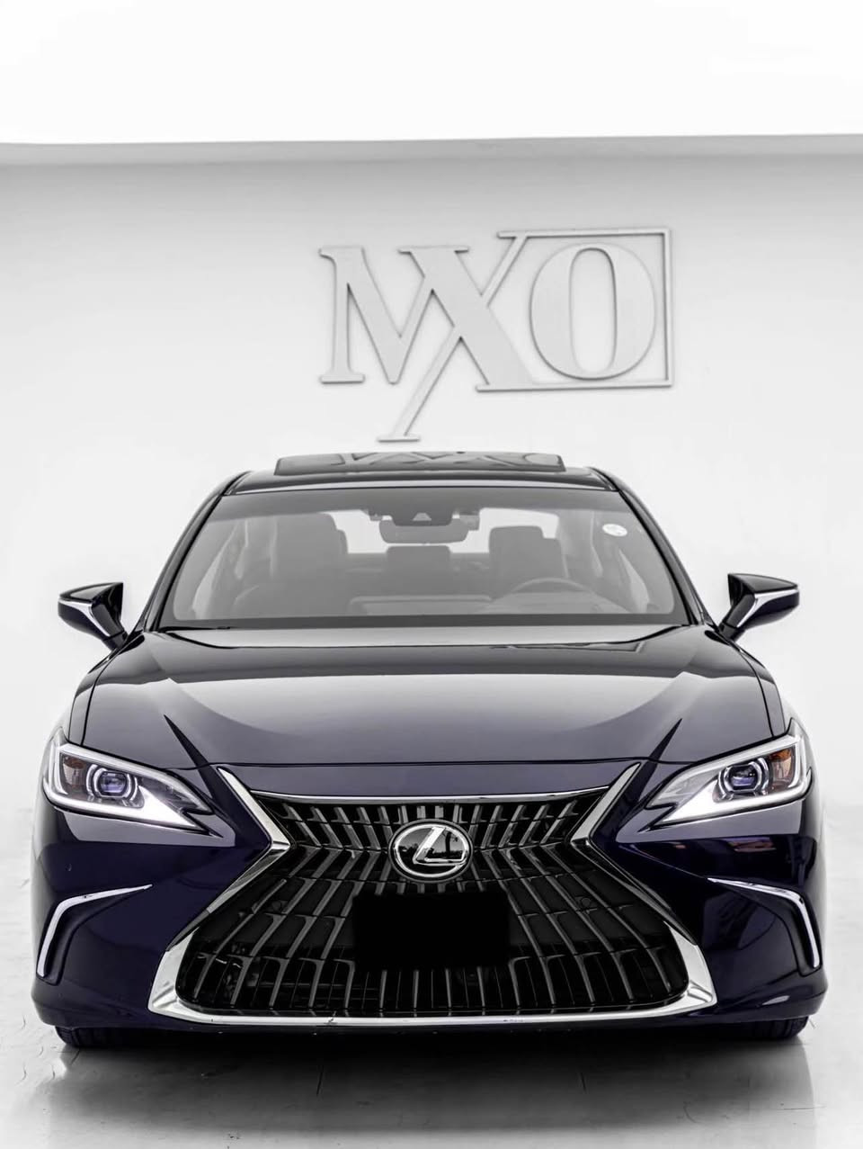 ES300h • هايبريد • دهوك