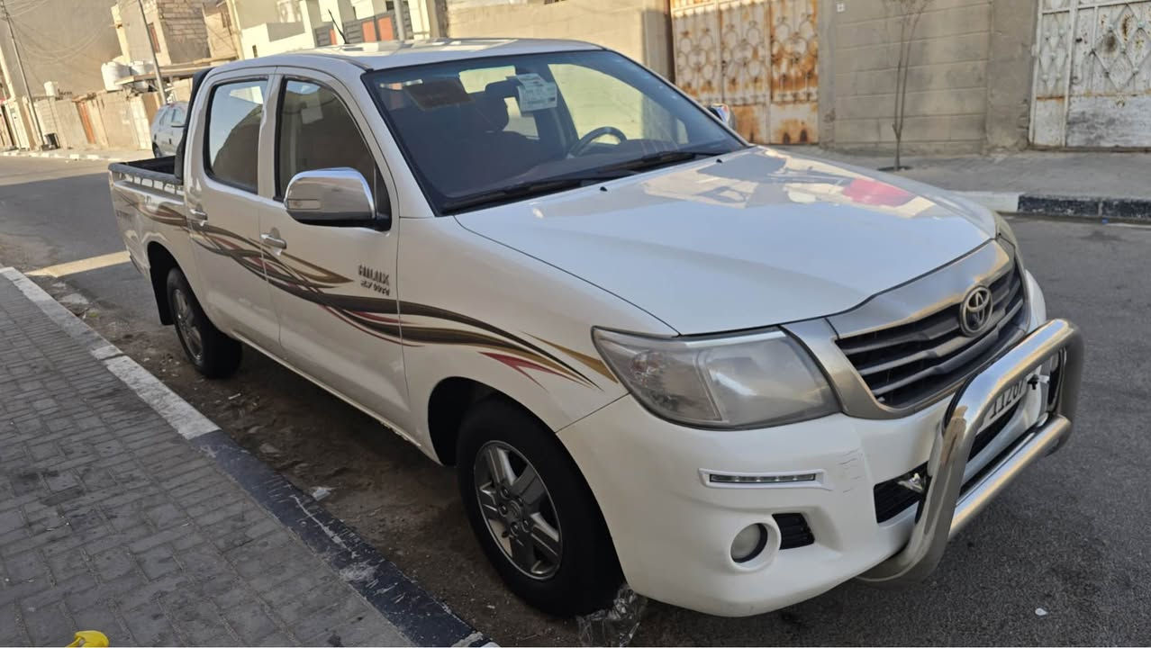 بيكب فلاونزه سيد نهرو شاصي ١٩ مكفوله من الصبغ والتبديل والضربه بيها فقط بارد ماشيه ١٩٥ رقم أربيل سنويه تنتهي ٢٠٣٠ تخم تاير برجستون سياره حلوه وماناقصها شي 
رقم الهاتف 
***********11 البصرة, العراق
