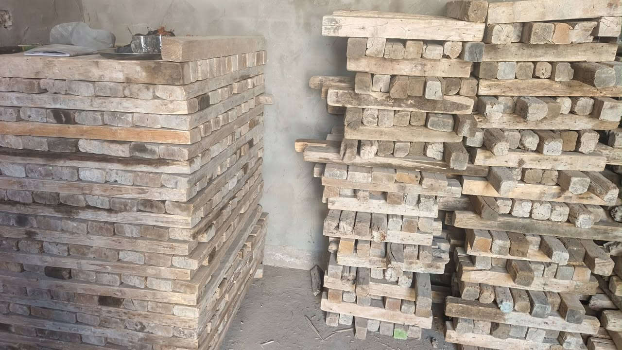 مقاصير نظيفة للبيع
العدد 6مكاعب  بسعر مناسب 

في بابل حلة الاستفسار ***********
