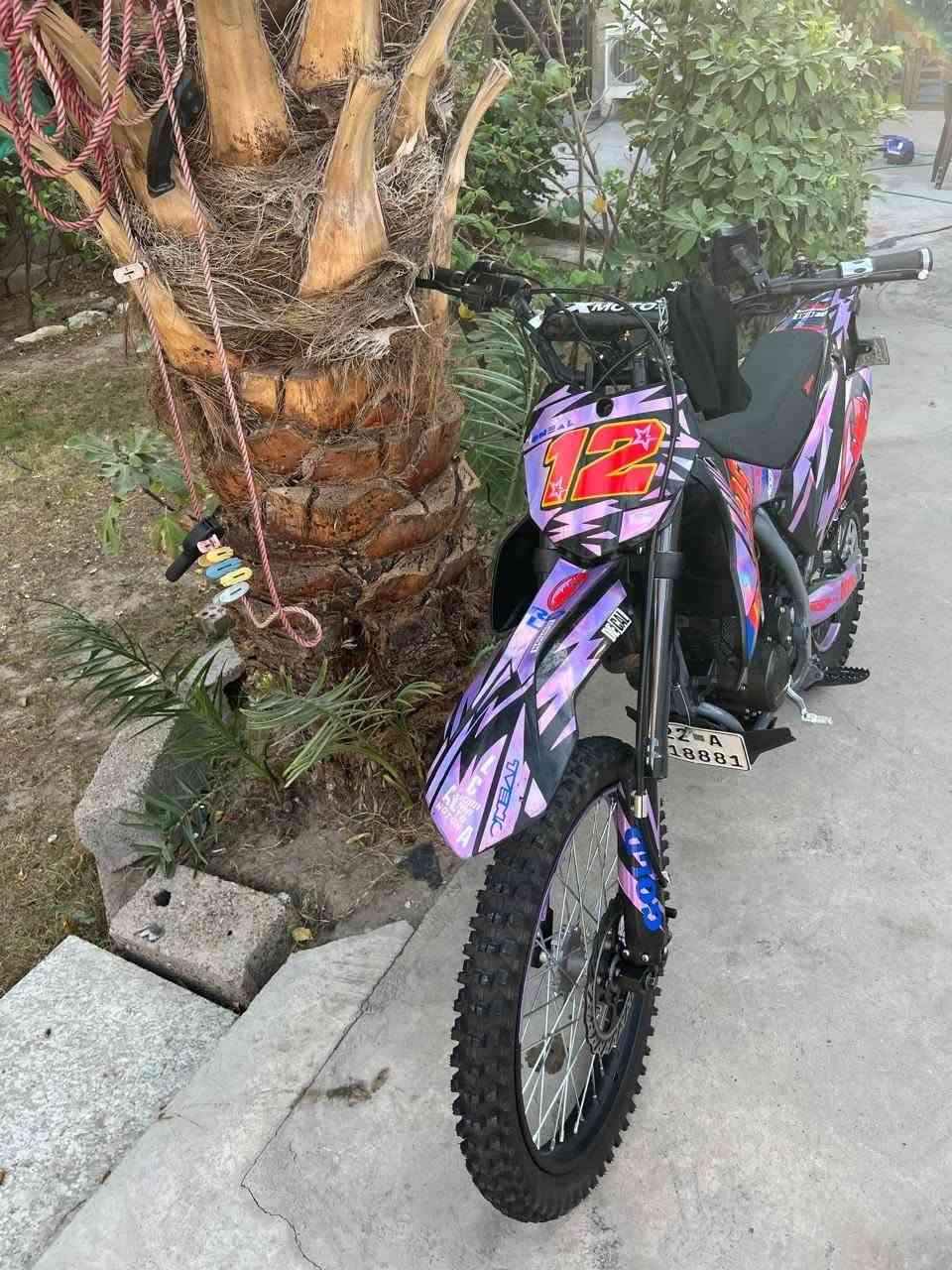 ه دراجه قفاز نوعيه xmotos محرك 250cc صالنصه كاربون فايبر مرقم أربيل رقم مميز دراجه مصارله هواي من نازله بحاله الوكاله للبيع بمليوني و100 وبيه مجال مكاني الدوره مهديه ثاني رقمي ***********
