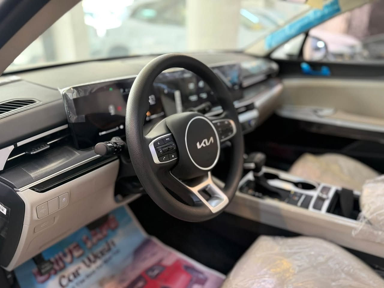 انسب و ارخص 
كيا كي فايف K5  
ضمان شركة المجموعه الدولية 5 سنوات او 100.000 km 
2025
زيرو عداد 500 km 
رقم بغداد مثبت لوحات 
مواصفات فول 1/1 
مكينه 2.5 
بانوراما 
بصمه تشغيل 
تشغيل عن بعد 
حساس امامي 
حساس خلفي 
مري كهرباء 
داخل ابيض  
مقاعد جلد 
تبريد قطعتين 
شاشة كبيره
كامره خلفيه 
مقاعد الاماميه كهرباء 
شاحن موبايل 
بك لايت خلفي LED
اريل نفكيتر 

‏‎العنوان بغداد كرادة 

‏‭***********

