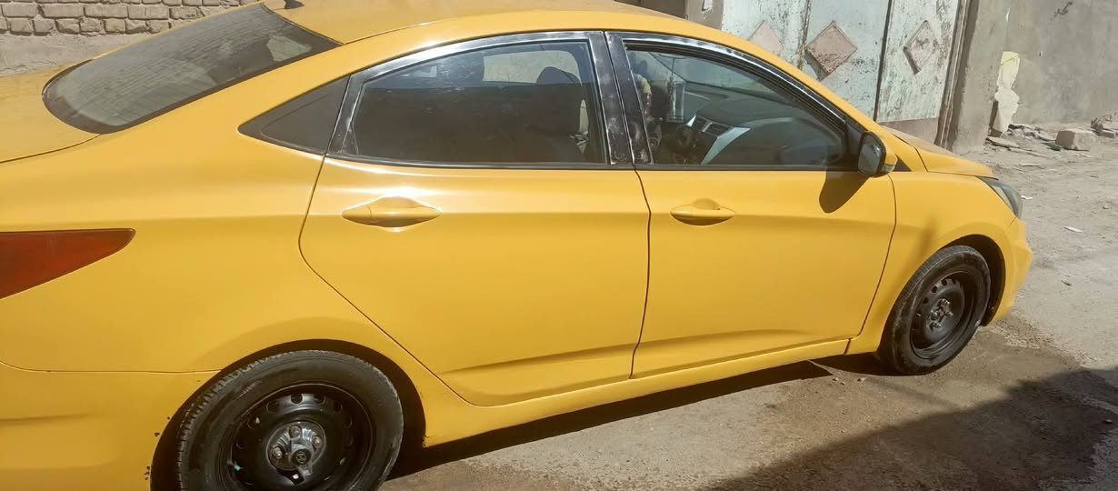 السلام عليكم
اكسنت خليجي 2012 محرك 1600 رقم نجف سنوية ل27 تحويل مباشر السيارة جاهزة للعمل ماناقصه شي
السعر ٧٠ وبيها مجال
مكلف بالنشر 
للتواصل والاستفسار الاتصال على ***********
