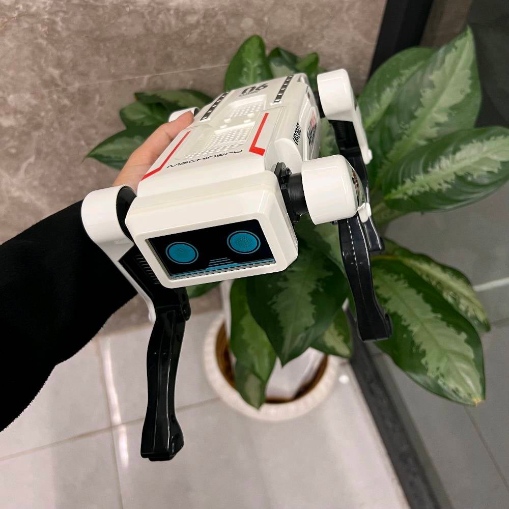 🤖 روبوت الكلب الذكي AI
مرح تفاعلي بلا حدود!

تحكم عن بُعد 2.4GHz مع أوامر صوتية لتنفيذ الحركات بكل سهولة 🎮🗣️
يمشي، يلتف، يجلس، يرقص ويقدّم حركات استعراضية ممتعة 🕺
موسيقى وإضاءة تضيف جو من الحماس ✨🎶
بطارية قابلة لإعادة الشحن للعب أطول 🔋

🎁 خيار مثالي للأطفال 8+
لعبة ذكية تجمع المرح والتفاعل
الحالة شلونها: جديد لو مستخدم؟ وبي أي خدوش، كسر، ضعف بالحركة، أو مشاكل بالأوامر الصوتية/الريموت؟: 
جديد وما بي اي كسر ولكن يرجى التاكد من حالة المنتج قبل الاستلام
منين موقعك بالعراق؟ وشنو مناطق التوصيل المتوفرة، وهل أكو توصيل مجاني لو برسوم؟: 
توصيل مجاني