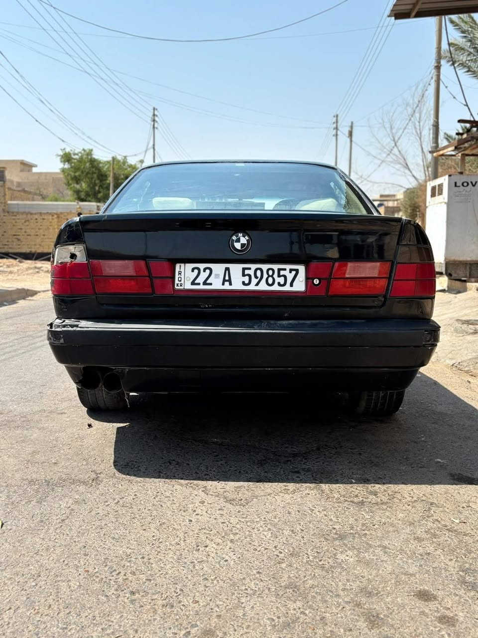 السلام عليكم 
بيئم 520 مسكر عدل كير عادي
رقم انكليزي سنويه باسمي
السياره بيها ضربه بالجنطه
دواخلها تعبانه ونقصها منظومة تبريد
السياره ماخذها ب40 وصرفت عليها 20 
تحويل وهزه وحداده خلفيه 
50وبيها مجال
مكاني العماره
*********** عمارة, ميسان
