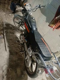 للبيع نواقصه بسيطه لايتات ودبل اشاير قبل سبوع مشتريه معوز ودابيعه سعره...