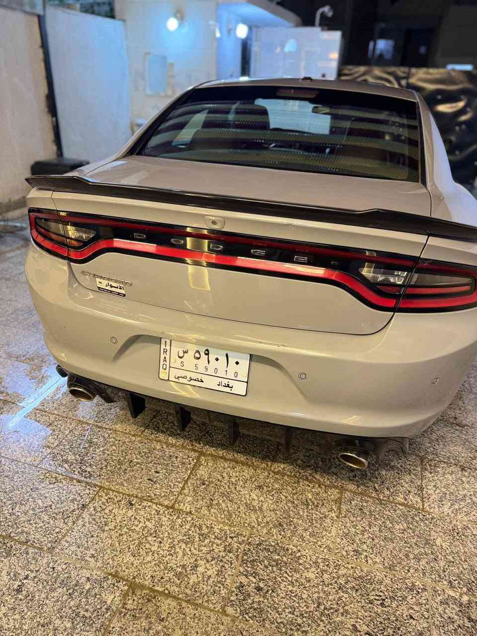 جارجر 2021  أصل فول مواصفات لون مميز (سموك) بيع او مروس 
رقم بغداد SXT PLUS
وارد كندي حادث جاملغ والباب صبغ فقط بدون تبديل 
المحرك : 3.6L   V6
ماشية:50الف
المواصفات :
١-فتحة 
٢-كامرة دوارة
٣-مقاعد امامية كهربائية عدد 2 جلد (تدفئة+تبريد)
٤-تبريد قطعتين
٥-مصابيح امامية زنون 
٦-كراسي كهرباء
٧-ويل قياس 20 انج 
٨-حساسات خلفية
٩-تشغيل عن بعد
١٠-مكينة 6 سلندر
١١-ستيرن تدفئة
١٣-مانع انزلاق
١٤-كشن حضن +خزن ميموري
١٥-مقاعد خلفية تدفئة
١٦-محدد سرعة 
١٧-تدفئة ستيرن
١٨-دخول ذكي بصمة
مكان السيارة بغداد الرصافه
للاستفسار :
*********** بغداد, العراق

