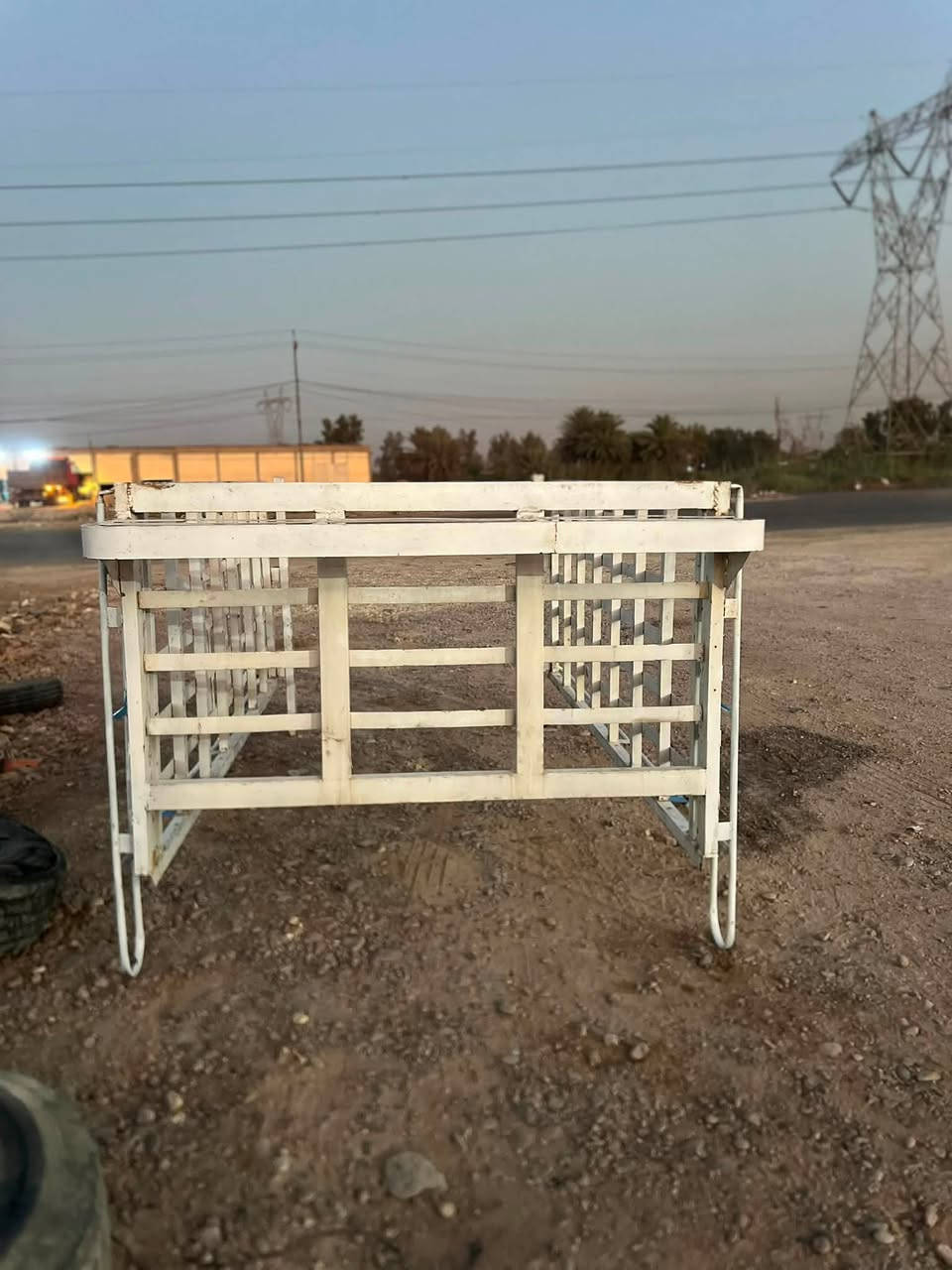 محجر البيع عنوان النهروان قرب تكسيات ***********
