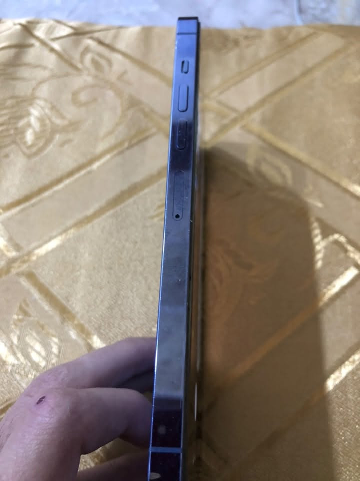 للبيع:❗️

ايفون 13 برو ماكس
نضيف كلشي ما مبدل بي
الضهر مكسور مثل ما موضح الباقي شرط
نموذج M بطارية 96 .استعمال شخصي

السعر 630 وبي مجال شي بسيط

تواصل: ***********.

