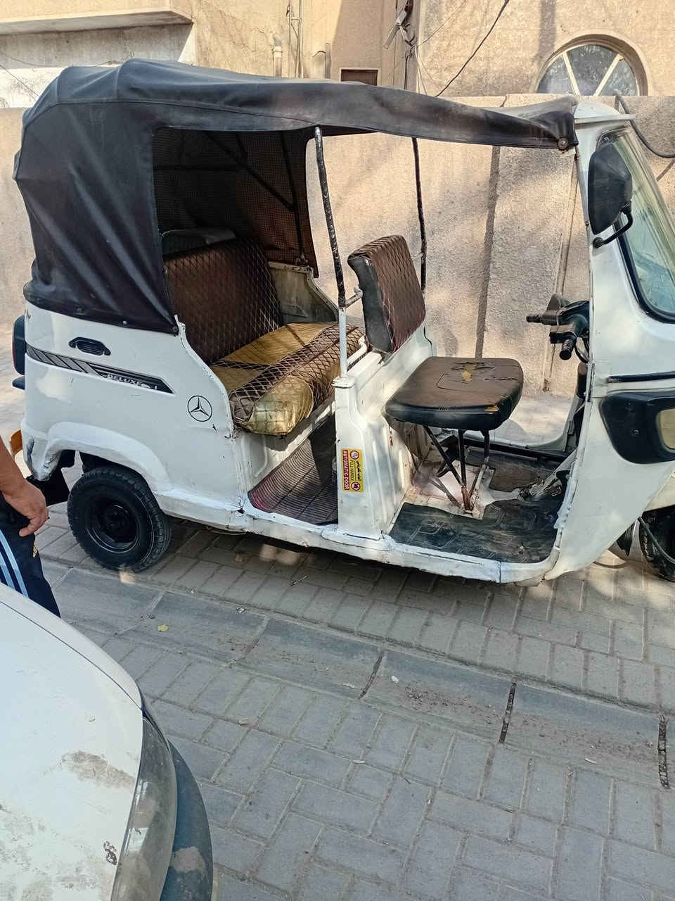 موديل ١٧  مكينه٢٢ تكتك جاهزه كل نقص مابيه سعر ٢٣٠٠ مكان البياع شرطه الخامسه ***********
