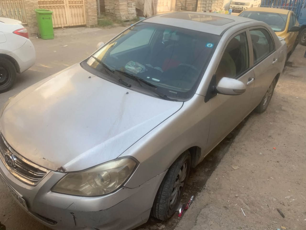 بي واي دي G3 • ٢٠١٦ • فتحة سقف
