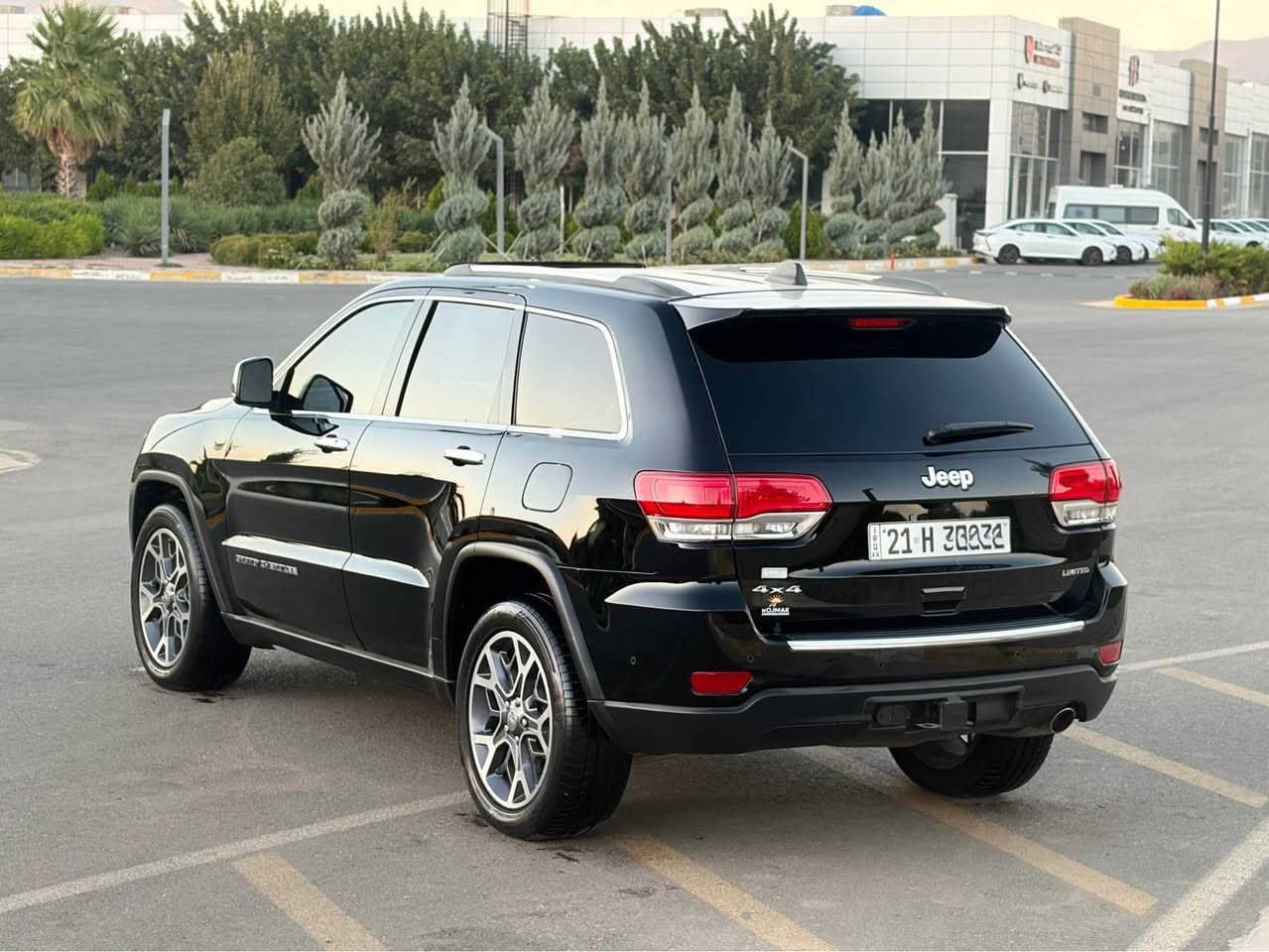 JEEP (GRAND CHEROKEE)LiMiTED 2017

مواسفات/ليمتدي قەپات مواسەفات رادار گەورە✅
بۆياخ/ کلين تايتڵ ✅
کوشن/جلد ساردوگەرم✅
شاشە/گەودە✅
رادار✅
پانۆراما✅
شاشە گەورە✅
فۆڕويل درايڤ✅
سنوق/جەگ✅
تايەو ويل ئۆڤەر لاند✅
رادارگەورە ✅
خەتي جادە✅
ێيکۆ✅
سپۆڕت✅
پارکين✅
کامل تەحەکوماتي سە رسوکان✅
ڕۆشتن/٦٠هەزار مايل✅
 سەيرەکە تاقانەيە يەک دينار مەسرەفي تيا نيە بەشەرتي گێڕ مەکينە سۆنەر کۆم پيتەر ✅
سلێماني✅
نرخ(٢٤١)
*********** السليمانية, العراق
