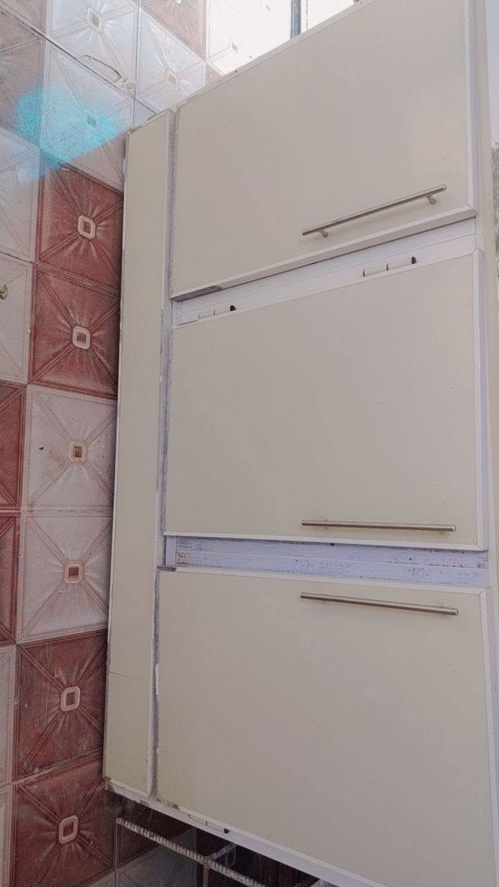 كاونترمترين ونص مستخدم تزكام مبطن من داخل 350 بغداد الشعله ***********
