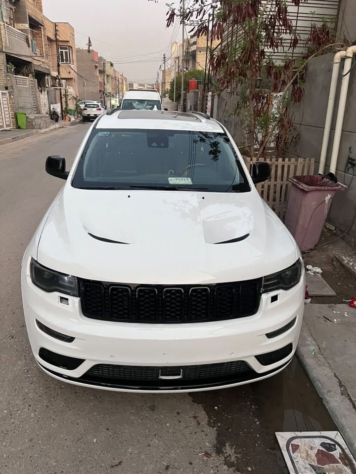 جيب سومات السياره
موديل 21 
فوووول 
ادوات ادوات 
اكفلك كص وفتح السياره بيها شكم قطعه ابيع حزام مكينه 8 السياره احلى من الصور بالف مره 
مكاني بغداد السعر 125 
***********
