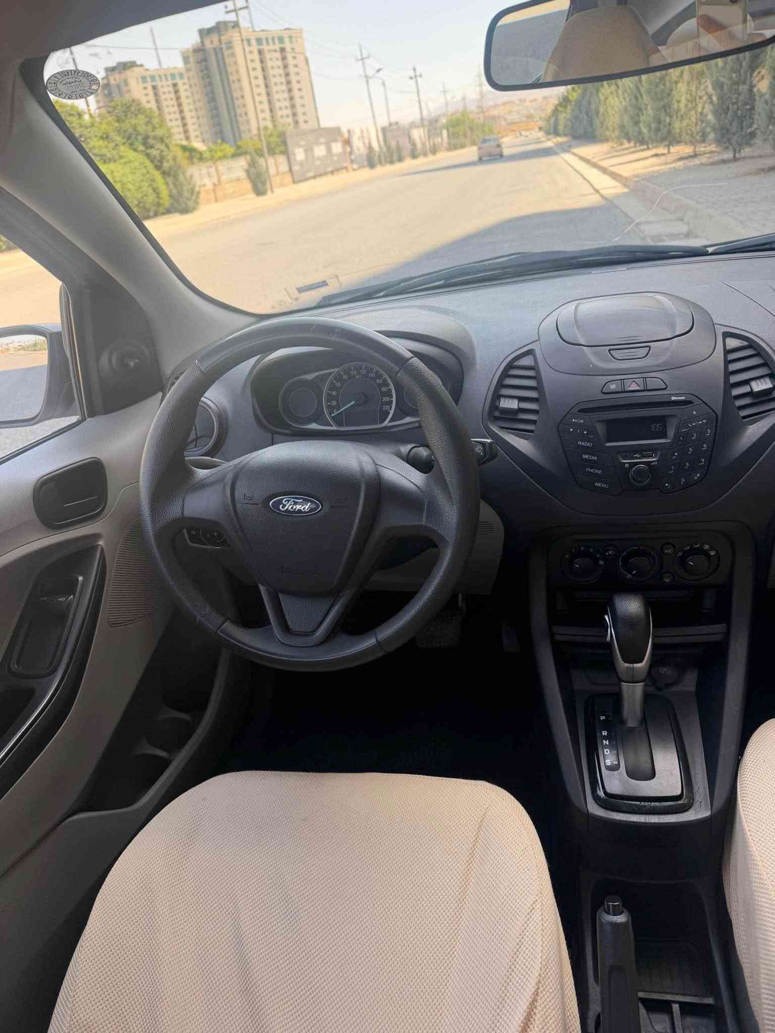 ford figo 2016 xalije 

گیڕ و مکینە كارەبای بەشەرت  ..گير بەشەرت كە هاڤە و تەپی نەبیت ... سەیارەكە .. مکینە 4 بستۆن   حجم 16  … سەیارەیەکی زۆرجوان و خاوێن و بێ مەسرەفە ژوورەوەو دەرەوەی  زۆر  تازەية… سەیارەكە بی بۆیاخە بی سارد  بي چل 
 -ماوەی رۆشتوو:  69  كم    

*********** السليمانية, العراق
