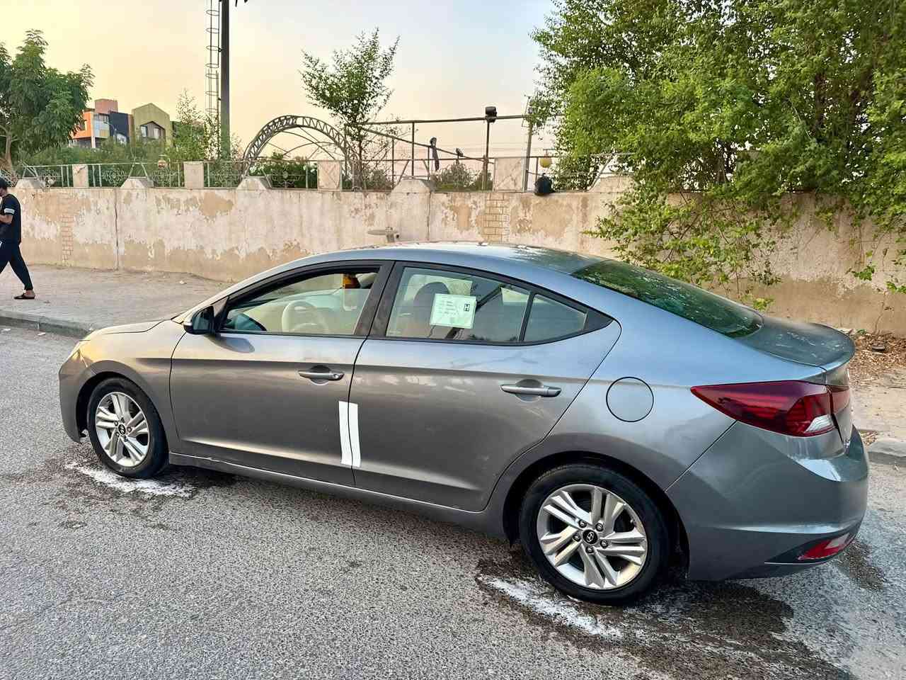 سلام عليكم للبيع هونداي النتره مديل 2019 امريكي بيه جاملغ وباب بلا ضربه عابره رقم قادسيه  جاهزه السياره مكينه كير حداديه تبريد تخم تاير ما ناقصه برغي مكينه 2000دوش سياره خير من الله السعر 103وبيه مجال لاستفسار ***********او ***********المكان سماوه المركز ❤️
