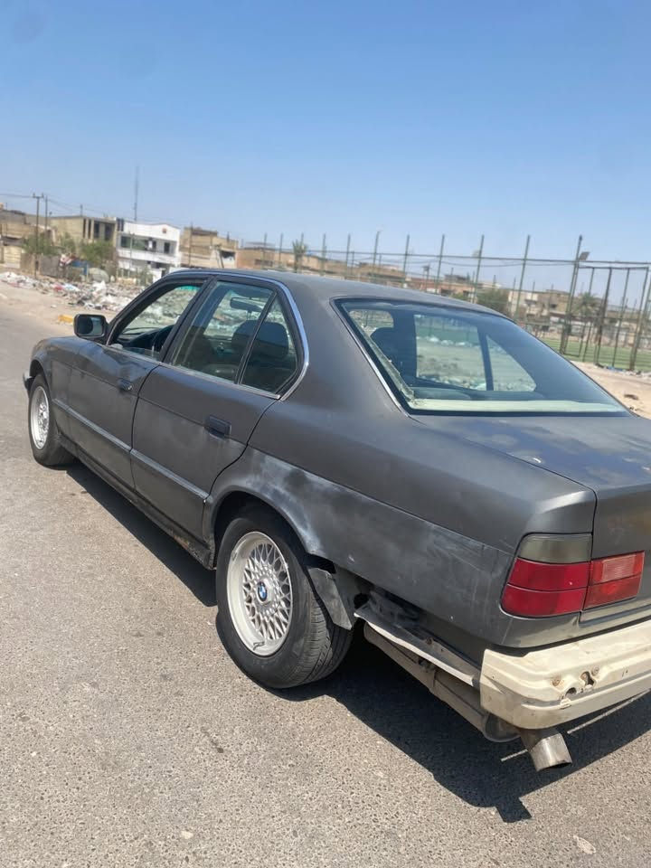 سلام عليكم 520 كير عادي جاترك محرك مفتوح
السياره جاهزه تخم تاير جديد صدر جديد المحرك خير من الله كلج جديد نقص السياره تبريد وفتحه سلايد روف وصبغ 
سعره 28 قفل 
***********
السياره تحويله وين متريد سنويه صاقطه بشهر الرابع بهاي السنه
