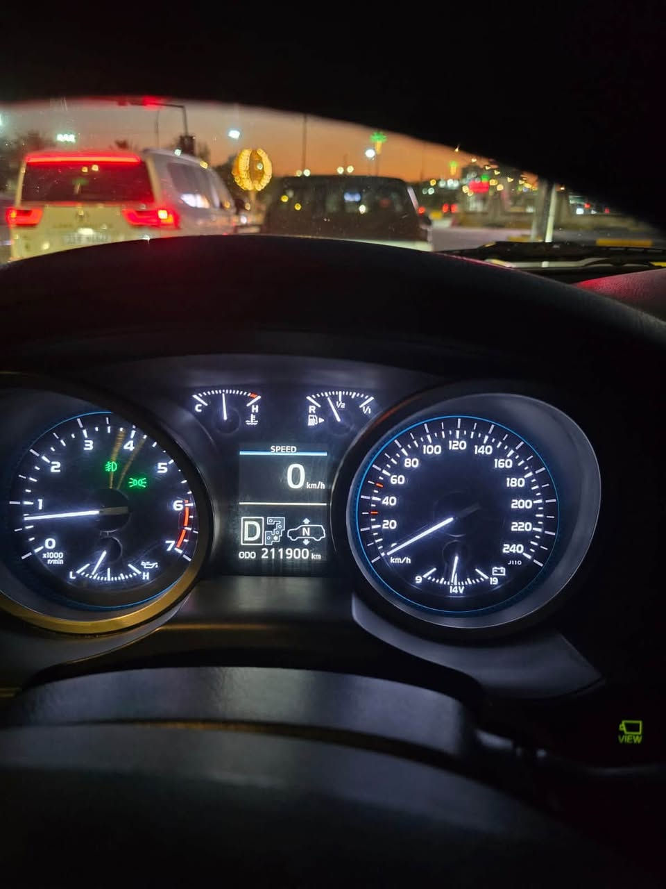 السلام عليك
لاندكروز VXR  سلندر 8 

داخل لكزز

فول مواصفات 

بصمه 

بصمه ابواب فتحه خزن كشنات ميموري جكات كشنات كهرباء 

كشنات تدفئه تبريد انضمه قياده جنطه كهرباء ستيرن كهرباء عند التشغيل يطلع من طفي ينزل مغلفه PPf لايت زنون فول كلش عالي بيها كلش هواي مواصفات بيع او مراوس اليحب يتصل ما موجود على الفيس بوك دائمن

***********
***********
