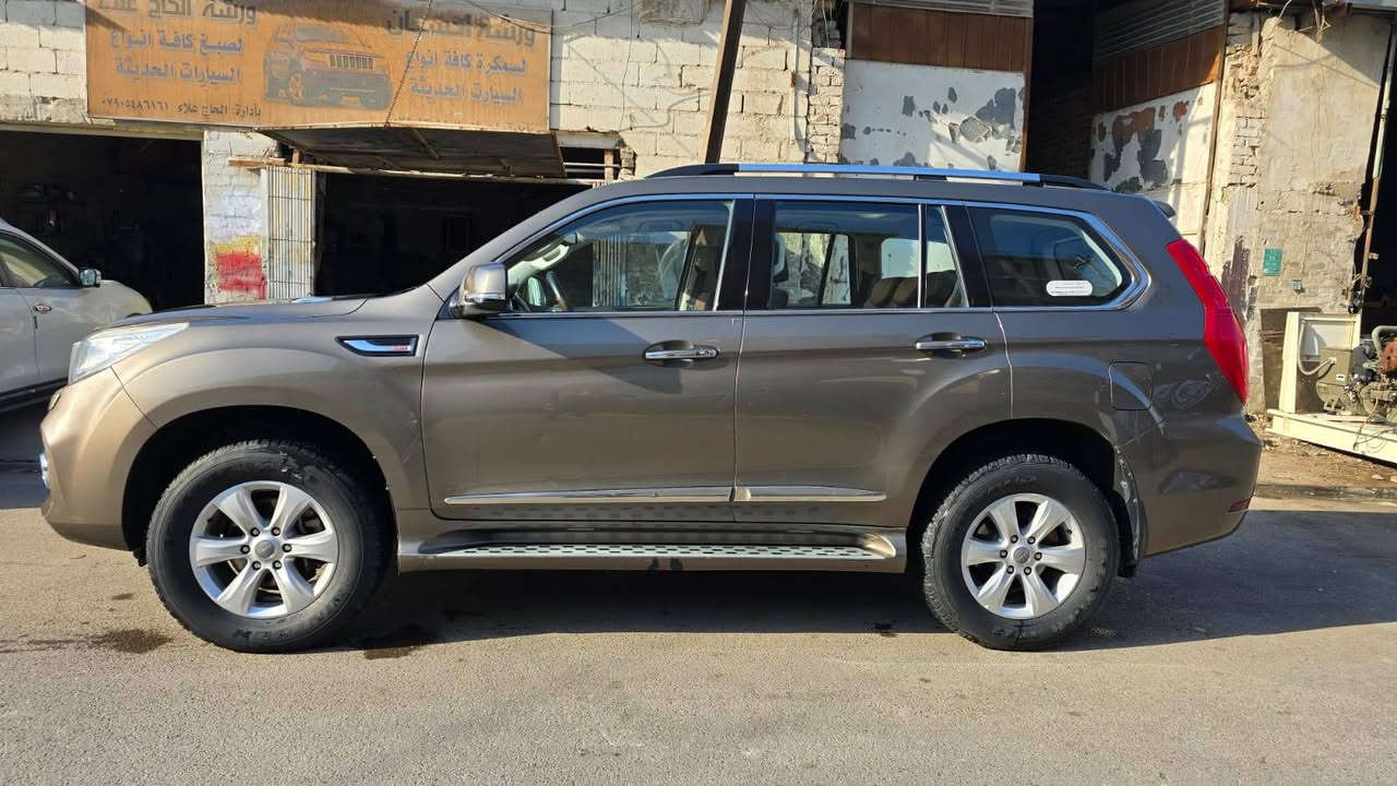 هاڤال H9 للبيع او المراوس
فورويل 4WD
موديل2019
رقم بغداد السيارة ماشية 145 الف
مكفولة من كلشي بدون اي ضربة او حادث او صبغ فقط شخوط بسيطة بسبب السيارة بالشارع
تشغيل بصمة
كير محرك حدادية ودواخل كلها ابوضع الشركة 
محرك 2000 توربو 
كير ZF ألماني 8 سرعات
وضعيات سياقة متعددة (اوتو - اقتصادي - رياضي - ثلج - رمال - وحل)
مقاعد جلد وكهربائية للسايق والراكب
مقعد السائق ذاكرة
تدفئة للمقاعد الامامية و الخلفية
7 راكب
بانوراما 
حساسات امامية وخلفية 
بخاخ لايت
اوتو ستوب
سايد بريك بصمه
مري شفط
مصابيح LED
بلوجكترات LED
تحكمات ستيرن ، شفتات ، كروز سرعة
 تدفئة بالستيرن
3قطع تبريد
إغلاق الأبواب والجامات وفتحة البانوراما عن بعد
نظام تغيير حجم الصوت مع سرعة السيارة
السعر 145 و بيه مجال
***********
***********
مكانها بغداد السيدية
