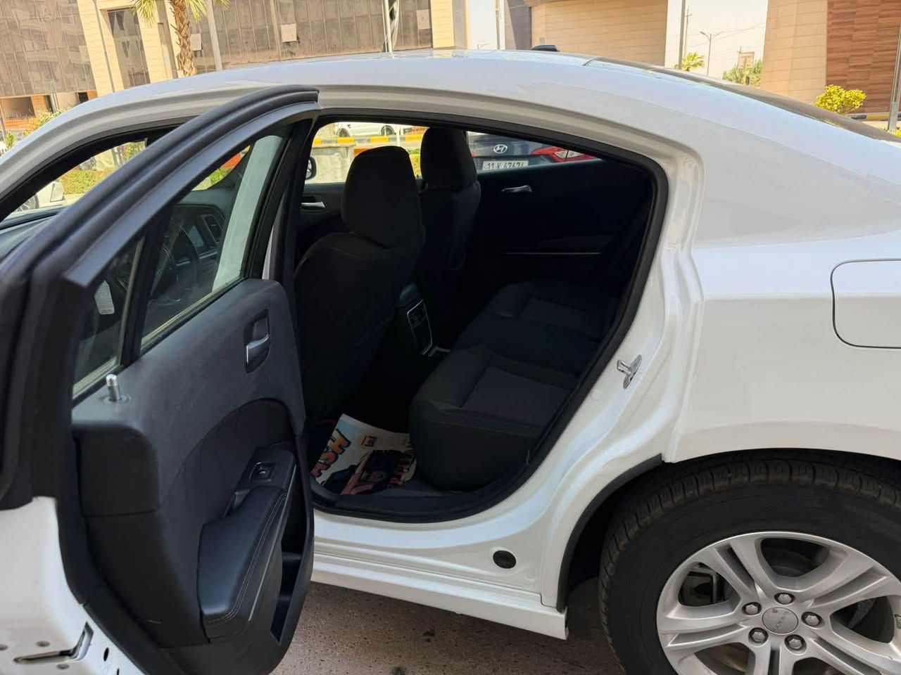 للبيع 
دوج جارجر وارد امريكي موديل 2022 sxt ماشيه 40 الف ميل حقيقي  6 سلندر مكينه 3600 السياره بدون ايرباك صور الحادث موجوده مع المنشور تبديل جاملغ امامي فقط الباقي بارد رقم بغداد الجديد باسمي 
❤️رقم مميز ❤️
بصمه تشغيل وابواب
تشغيل عن بعد
لايت زينون زرع تحكم عن طريق الموبايل 
حساس خلفي وكاميرا خلفيه 
فول تحكم ستيرن
كشن كهرباء 
قطعتين تبريد
السعر 218 وبيها مجال رقمي *********** مكاني بغداد
