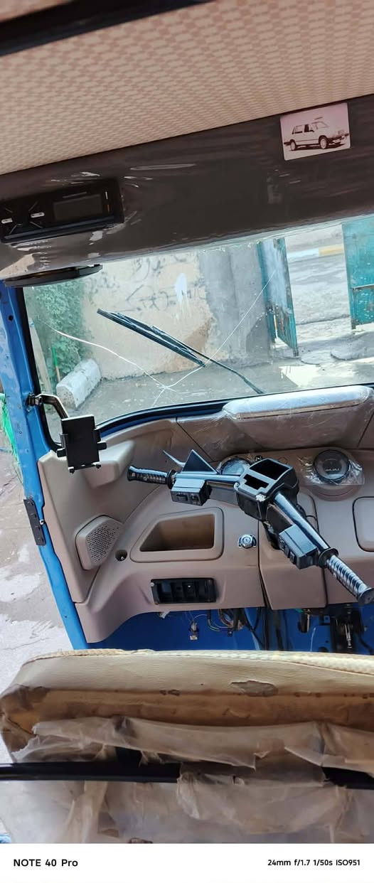 سلام عليكم تكتك البيع موديل 22 / بيها ب لبك لايت ضربه والغد  والباقي شوفت العين مكينه مفتوحه مره وحده وتجفيت شركه والباقي كفاله ( مكلف بنشر هذا رقم راعيها/ ***********

نص مكتوب في الصور:
- NOTE 40 Pro 24mm f/1.7 1/100s ISO254
- NOTE 40 Pro 24mm f/1.7 1/100s ISO250
- NOTE 40 Pro 24mm f/1.7 1/50s ISO951
- NOTE 40 Pro 24mm f/1.7 1/67s ISO503
- NOTE 40 Pro 24mm f/1.7 1/50s ISO310
- NOTE 40 Pro 24mm f/1.7 1/50s ISO1469
- NOTE 40 Pro 24mm f/1.7 1/100s ISO317
- NOTE 40 Pro 24mm f/1.7 1/100s ISO259