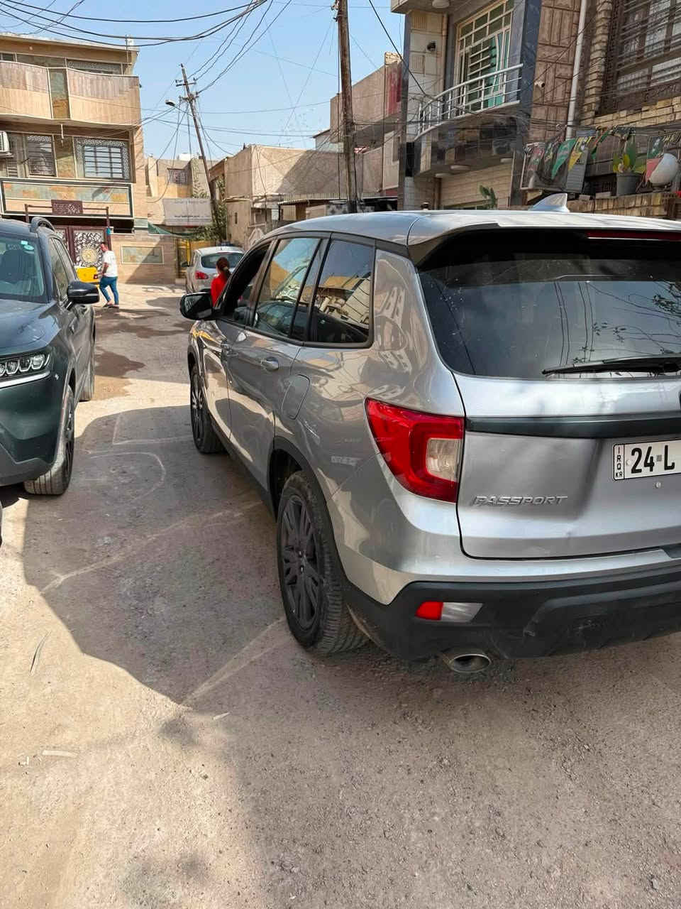 السلام عليكم
هوندا للبيع

سيارة هوندا پاسبورت 

موديل 21 فول موصفات 1/1

حادث باب عكس سايق 

موضح بل سونار 

سيارة رقم دهوك
باسمي سيارة

سعرها 180 ورقه بيه مجال 

سيارة جاهزة 

اي نقص مابيه

مكان بغداد 

حي الامين الثانية

***********
