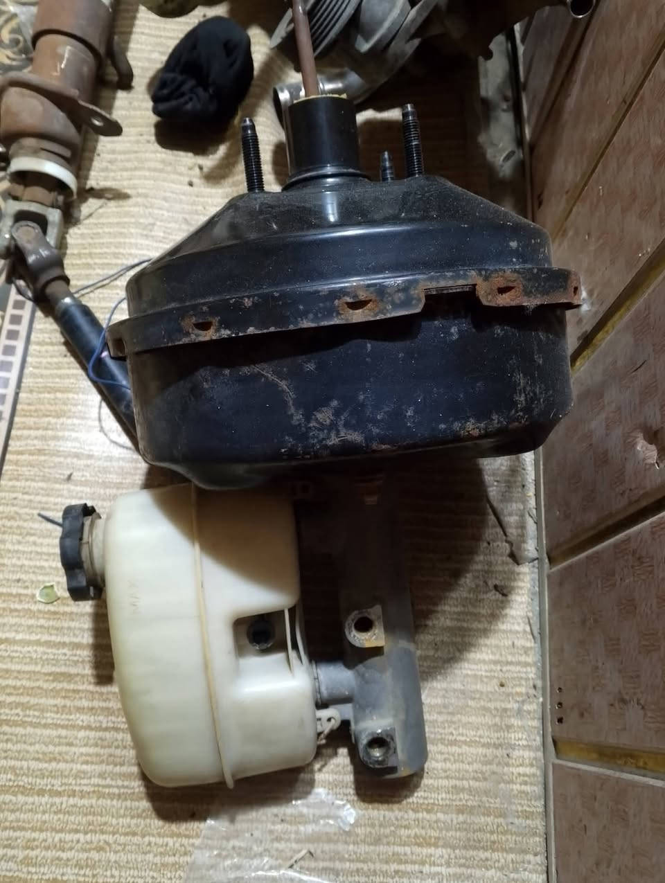 مكينه 5300 نظيفه كلش مع اكسل 6 برغي مع قطع غيار الزبير المربد القديم ***********
