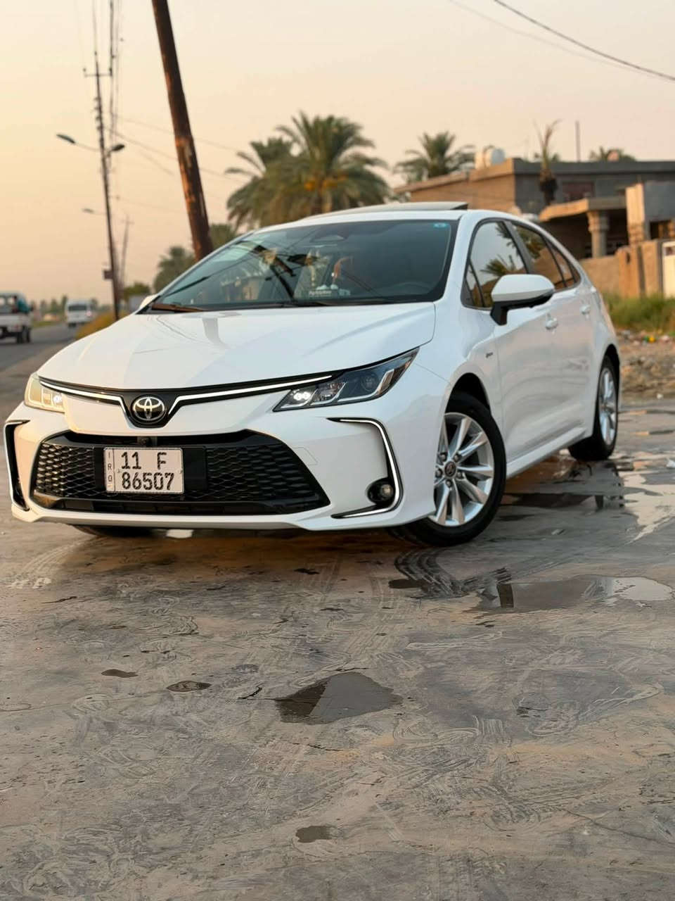 تويوتا كورلا الشكل الخليجي 2025 هايبرد تجميع الصين زيرو  ماشيه ٤٠٠٠زيرو ✅✅✅بغداد
المواصفات 💕💕💕😍 
مرقم بغداد
 4 كاميرات نظام التسجيل والخزن ٣٦٠ درجة  الرؤيه الشاملة 🔜🔜🔜🔜🔜🔜 
ملاحضة ٢/دبل لد شباكled    🔜🔜🔜🔜🔜🔜🔜🔜🔜 تسجيل كامرات 
أبرز المواصفات:       
✅ محرك 1800 هايبرد
✅ كرسي كهربائي + مقاعد جلد بلاديه 
✅ تشغيل بصمة + دخول ذكي
✅ تحكم كامل من الستيرن
✅ شاشة أندرويد تدعم Apple CarPlay
✅سبايدر خلفي بلادي
✅ دشبول ديجيتال
✅ تبريد قطعتين (أمامي وخلفي)
✅ كاميرا خلفية
✅ منافذ USB أمامي وخلفي
✅ ويل كاب قياس 16 إنش
✅ لايت أمامي زينون + كشافات أمامية
✅ فتحة سقف (سلايد روف)
✅ رادار أمامي + تحديد مسار
✅ مثبت سرعة + 3 أنظمة قيادة
✅ هاند بريك بصمة + نظام EVE Mode
✅ إشارات على المرايا الجانبية
لاستفسار يرجى الاتصال على
***********
مكان بغداد
