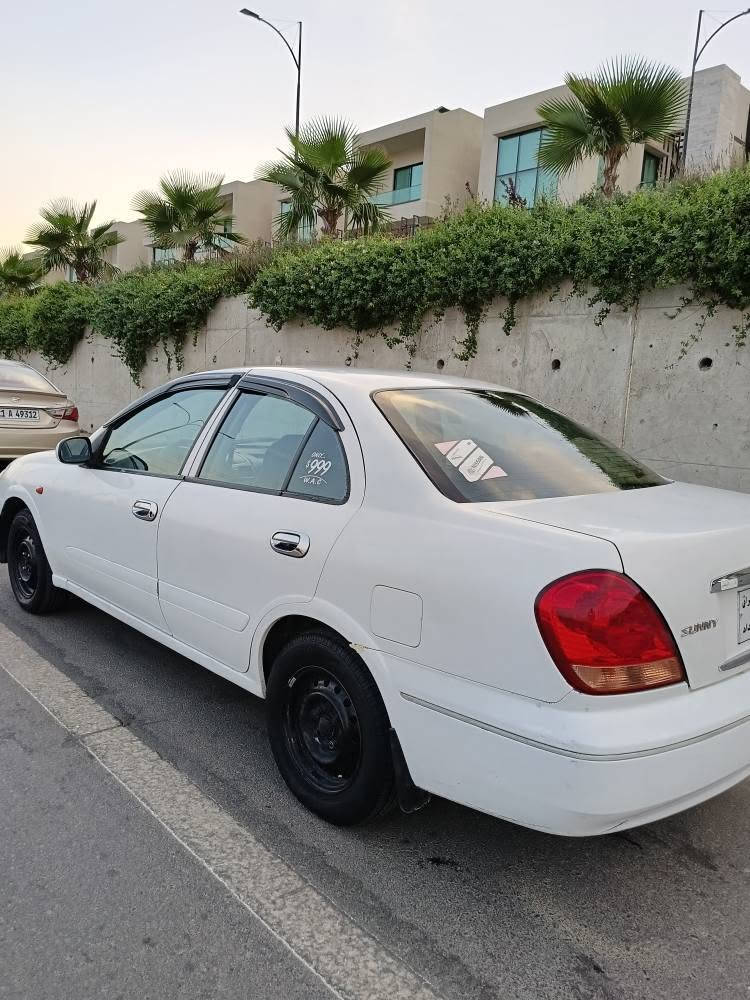 نیسان سەنی یابانی مۆدێل 2006 
مەکینەی 16ڕەش بەنزین زۆر کەم دەئەخوا 

گێڕمەکینەی بەشەرت 
تەبرید کارەبایات گشتی ئیش ئەکا 
4تایەی تازەی لەژێرە سەیارەکە 250 مەسرەفی تیانیە  دەعموو لێدراوی نیە سەیارەکە بڕاوەیە زۆر جوان چاک کراوە هەستی پێ ناکەیت کۆدی بۆنەکراوە سعری 47گەڵایە ئاڵوو گۆڕ ناکەم  ناونیشان سلێمانی 
***********
*********** السليمانية, العراق
