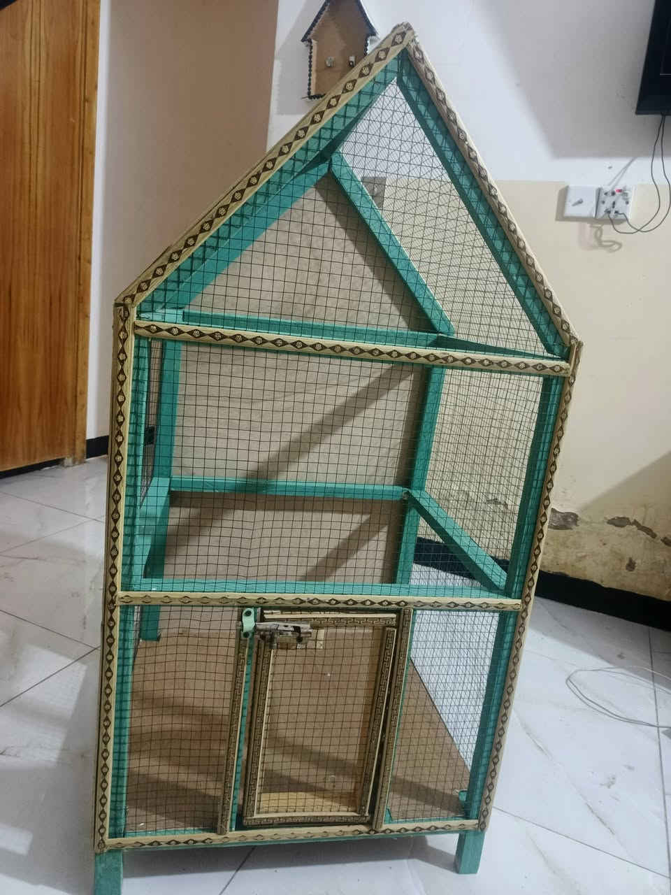 للبيع غير مستخدم طول متر وربع والعرض سبعه وخمسين اتصل وتساب وادلل اكو توصيل داخل الحسينيه فقط ***********
