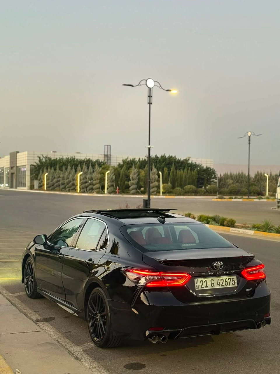 TOYOTA CAMRY XSE V6 ❤️🔥
سەیارەکە بی بۆیاخ بێ سارد بێ کرانەوە 
مواسەفاتی فول فولە 
•شەش بستۆنە 
•پانۆراما
•بەسمە 
•داتاشۆ 
•شاشە گەورەو شاشە  و سەماعە JBL 
•سێ مۆدی لێخورین (eco , normal, sport)
•تراکشن کۆنترۆڵ
•برێک کارەبای ، HOLD
•کوشن سارد و گەرم 
•کوشنی سەکن و سایەق کارەبای 
•سوکان هیتەر 
•حاسە و رادار پێش و دواوە ، پێنج کامێرە و 360  دەرەجە 
•وایەر لیس چارچ 
•ناو گێچ دیجیتاڵ 
.سوکان ڤۆلیۆم
•لایت لید و عەدەسە و زینۆن ، بلاجکتۆر 
•بەگ لایت لید 
•تەبریت مەرکەزی 
•ناو سوور بیلادی 
•تحدید سورعە 
•گێر ئۆتۆماتیک و عادی 
•ئاوێنە رادار 

* گێر و مەکینەی نەکراوەتەوە بێ عەیبە بە شەرت 

* سەیارەکە هیچ مەسرەفێکی نیە چوار تایەی تازەی لەسەرە
هیچ تەقەو رەقەی نیە ، رۆن و فلتەر هەموی تازە گۆراوە 

* سەنەوی رەقەم هەزەی تازەیە 
* سعر :236گەلاو مەجال 
ژ.م: ***********
ناونیشان: سلیمانی
