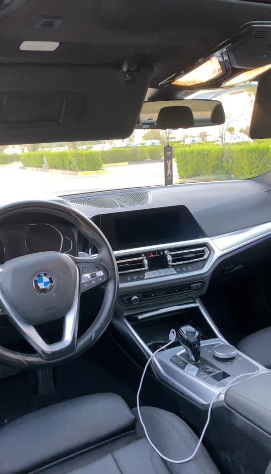 BMW 330I   2021
330i 2021 بدون صبغ
اللون :- ابيض      
الموديل :- 2021
المحرك :- 2.0 
ماشيه:  67000 mi  

اهم شي سيارة بدون صبغ 
فقت مكانين صغير بارد 
ارباك ستيرن و دشبول مبدل بلادي
سيارة هواية نضيف 
كلشي مال شريكة
بشرط تحويل و غرامة
 
ارخص سعر- 240$

✅***********
مكان سليمانية✅

##👇
شاشه كبيره نفكيشن
وَيْل 20
-بصمة تشغيل 
- محرك 2000 cc
‏- بصمة ابواب
- غرفه جلد اسود    
- مقاعد مخمل
- شاشة لمس
-كامرة خلفية 
- بلوتوث 
- اي بي اس                                                            
- تحكم ستيرنج كامل
- مانع تصادم  
-  اضوية LED
-رادار امامي 
- مثبت سرعة 
- نظام EV mode +نظام Sport mode
- نظام توفير الوقود ECO
- نظام النقطة العمياء
- نظام تحديد المسار
- مانع تصادم
- مانع انزلاق
- شاحن هاتف لاسلكي
- هاند بريك بصمه 
-فتحة سقف

ارخص سعر- 240
✅***********
مكان سليمانية✅
