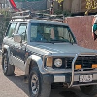 للبيع سياره جاهزه مكينه كاز  صدر شوي تعبان سعر 35  07712359398